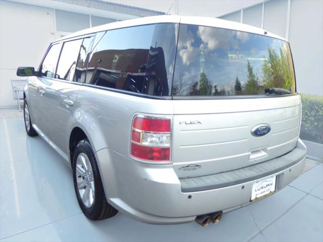 2010 Ford Flex SE