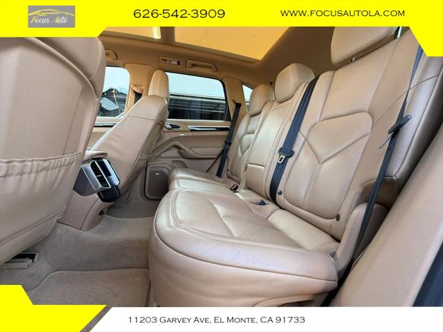 2017 Porsche Cayenne Platinum Edition