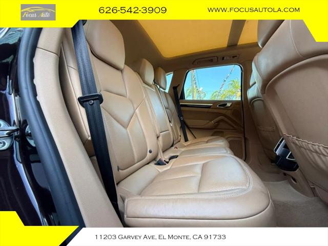 2017 Porsche Cayenne Platinum Edition