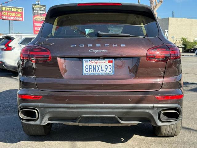 2017 Porsche Cayenne Platinum Edition