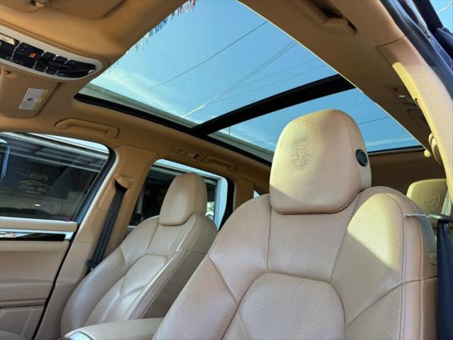 2017 Porsche Cayenne Platinum Edition