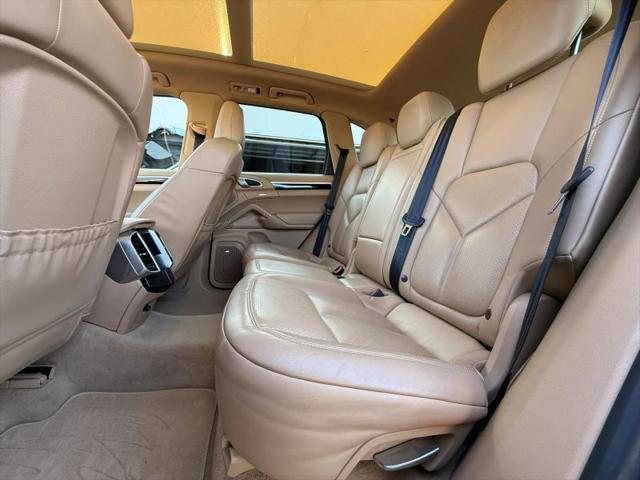 2017 Porsche Cayenne Platinum Edition