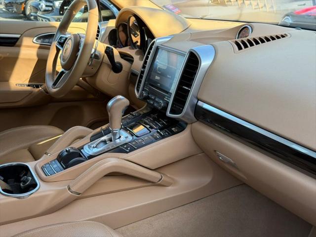2017 Porsche Cayenne Platinum Edition