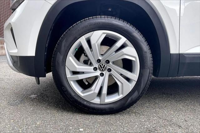 2022 Volkswagen Atlas 2.0T SE w/Technology