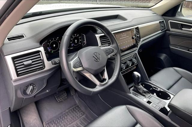 2022 Volkswagen Atlas 2.0T SE w/Technology