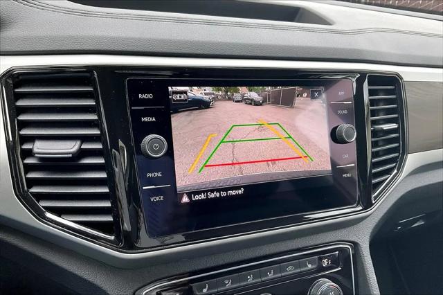 2022 Volkswagen Atlas 2.0T SE w/Technology