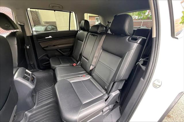 2022 Volkswagen Atlas 2.0T SE w/Technology