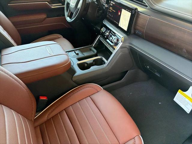 2026 GMC Sierra 2500HD Crew Cab, Standard Bed, Denali Ultimate, 4WD