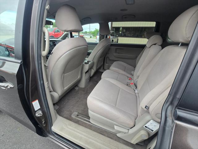 2017 Kia Sedona LX