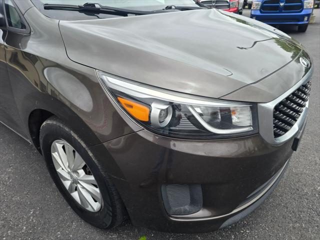 2017 Kia Sedona LX
