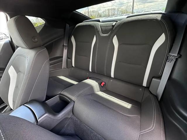 2021 Chevrolet Camaro RWD Coupe 1LT