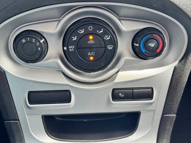 2016 Ford Fiesta SE