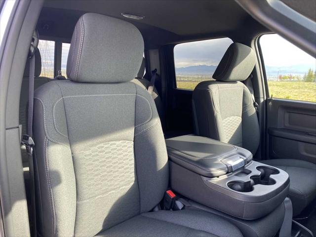 2026 Ram 2500 Black Express Crew Cab 4x4 6'4" Box