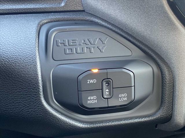 2026 Ram 2500 Black Express Crew Cab 4x4 6'4" Box