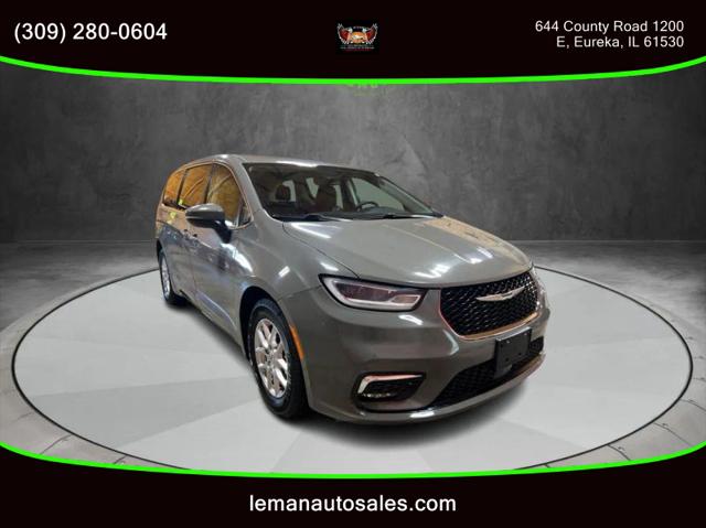 2023 Chrysler Pacifica Touring L for sale in Eureka, IL