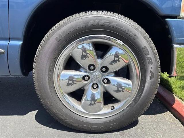 2002 Dodge Ram 1500 Base