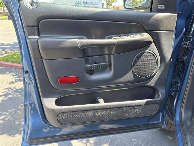 2002 Dodge Ram 1500 Base
