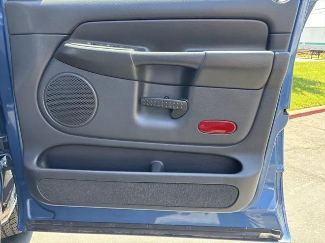 2002 Dodge Ram 1500 Base