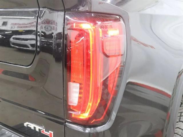 2021 GMC Sierra 1500 4WD Crew Cab Short Box AT4
