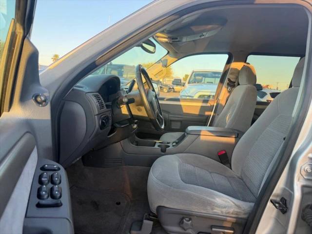 2004 Ford Explorer XLT