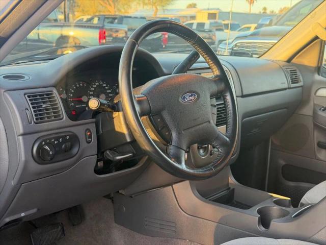 2004 Ford Explorer XLT