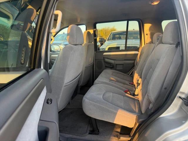 2004 Ford Explorer XLT