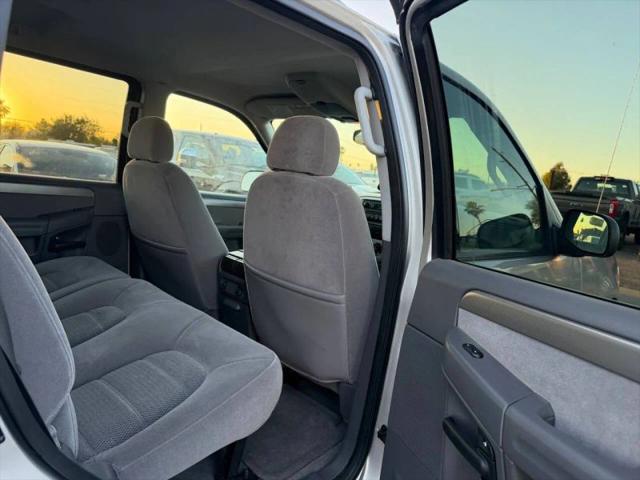 2004 Ford Explorer XLT