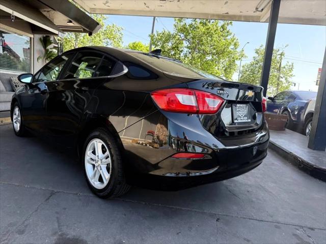 2018 Chevrolet Cruze LT Auto