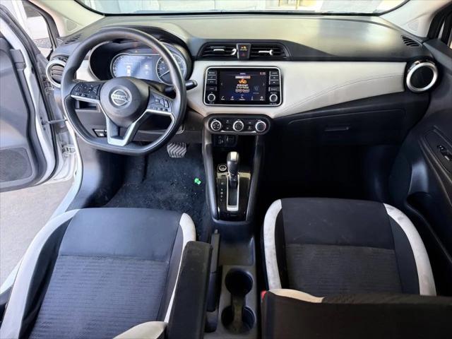 2020 Nissan Versa SV Xtronic CVT
