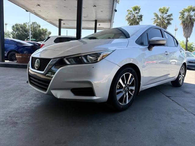 2020 Nissan Versa SV Xtronic CVT