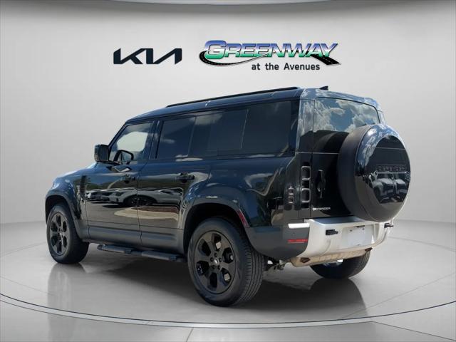 2025 Land Rover Defender 110 P400 S