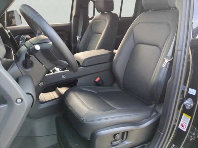 2025 Land Rover Defender 110 P400 S