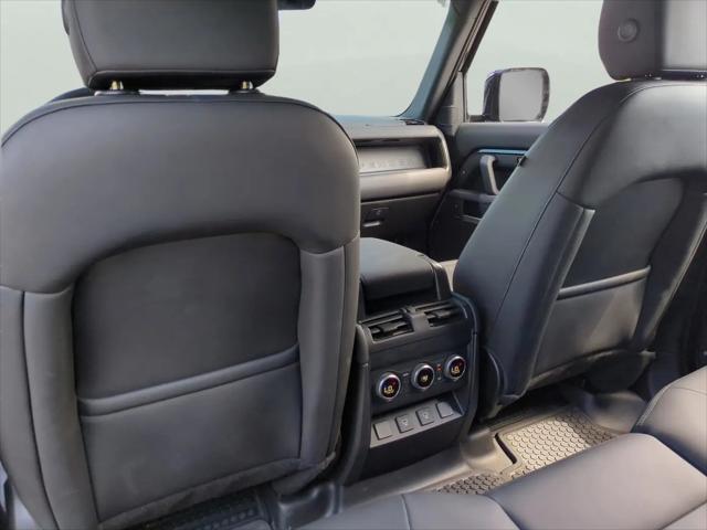 2025 Land Rover Defender 110 P400 S