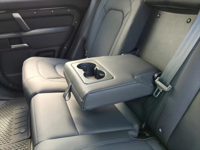 2025 Land Rover Defender 110 P400 S