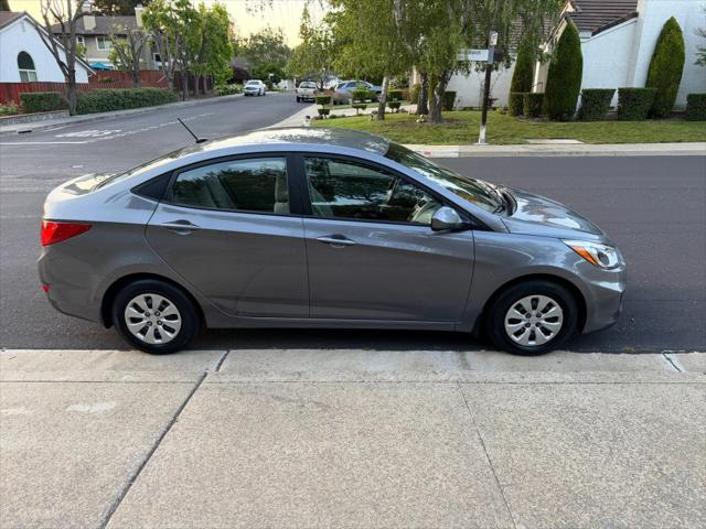 2017 Hyundai Accent SE