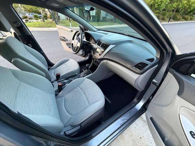 2017 Hyundai Accent SE