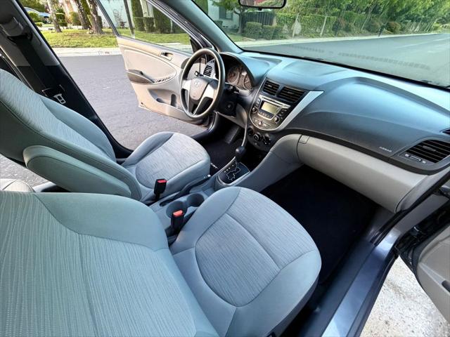 2017 Hyundai Accent SE