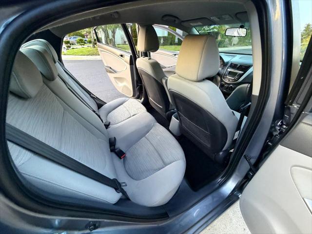 2017 Hyundai Accent SE