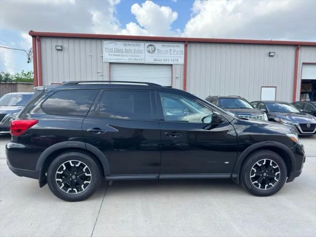 2020 Nissan Pathfinder SL 2WD