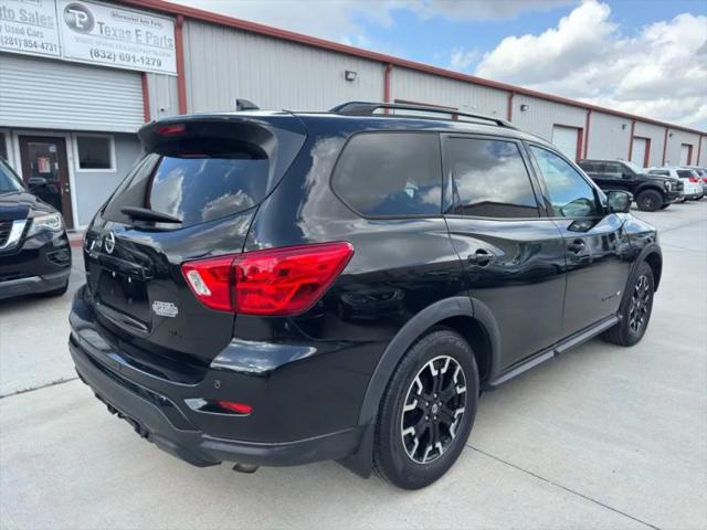 2020 Nissan Pathfinder SL 2WD