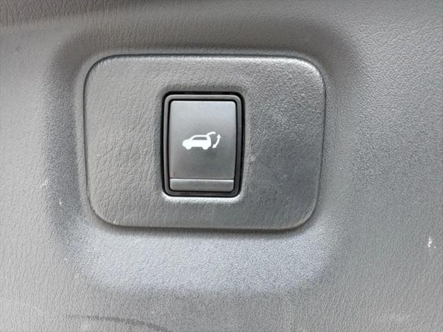 2020 Nissan Pathfinder SL 2WD