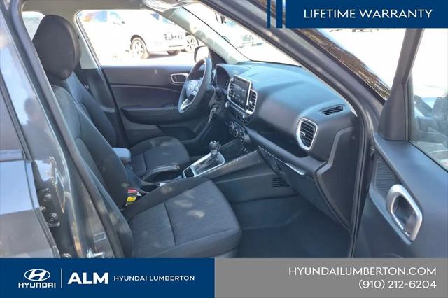 2026 Hyundai Venue SE