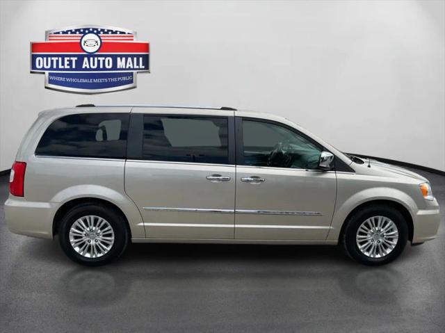 2014 Chrysler Town & Country Limited