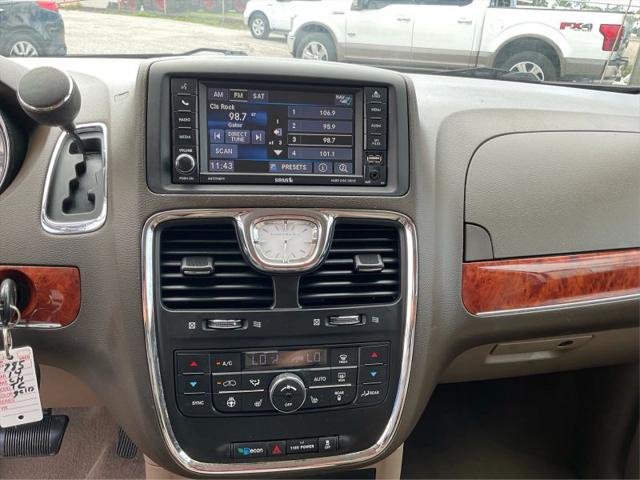 2014 Chrysler Town & Country Limited