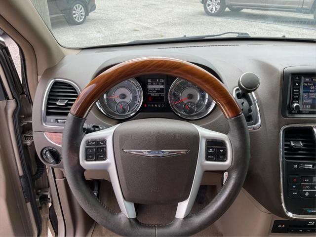 2014 Chrysler Town & Country Limited