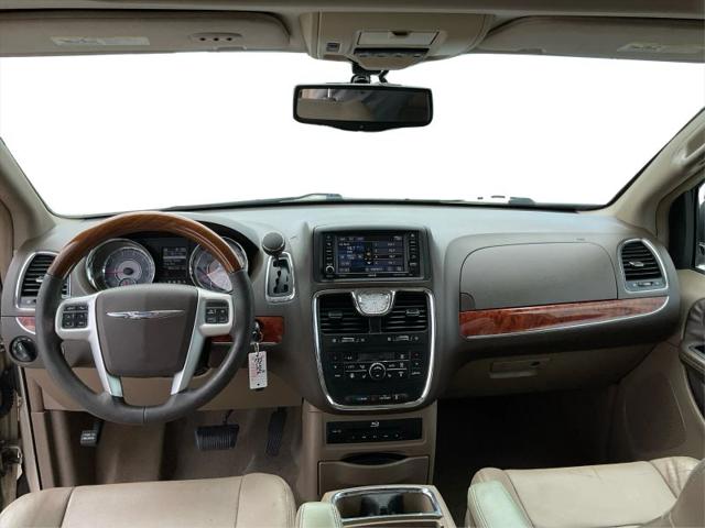 2014 Chrysler Town & Country Limited