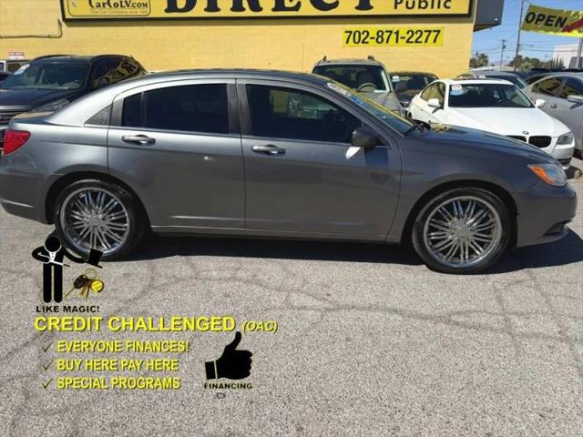 2013 Chrysler 200 Touring