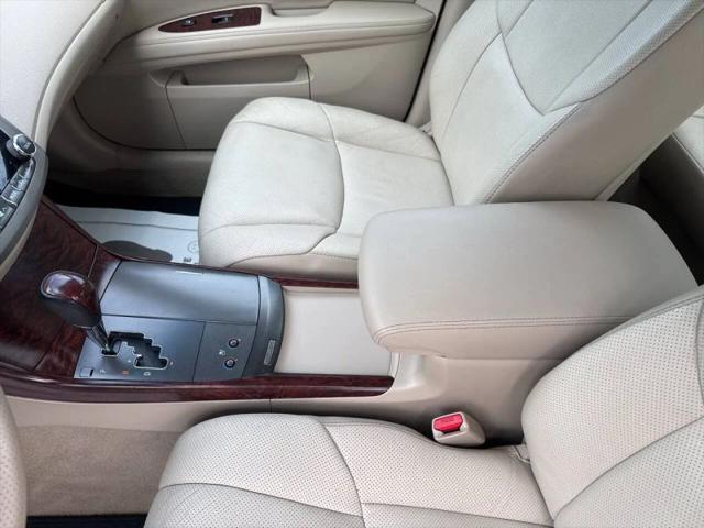 2011 Toyota Avalon Limited