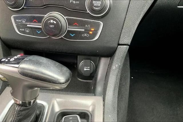 2020 Dodge Charger SXT RWD