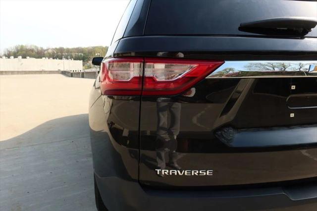 2020 Chevrolet Traverse FWD LT Cloth